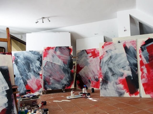 L’artist Flurin Isenring è sa laschà inspirar da l’ovra da sia mamma L’artist Flurin Isenring è sa laschà inspirar da l’ovra da sia mamma