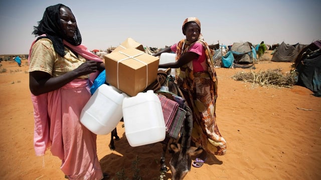 Flüchtlinge in Darfur. Flüchtlinge in Darfur.