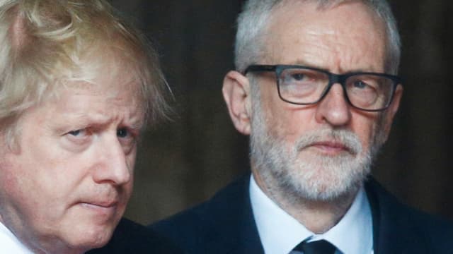 Johnson und Corbyn auf einer Trauerfeier Johnson und Corbyn auf einer Trauerfeier