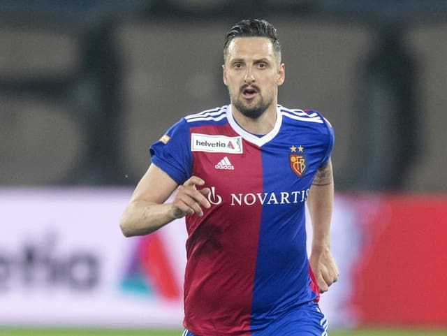 Zdravko Kuzmanovic. Zdravko Kuzmanovic.