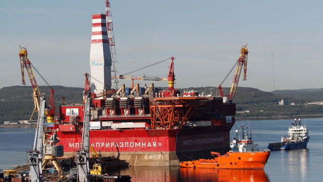 Ein russischer Ölbohrer in der Arktis Ein russischer Ölbohrer in der Arktis
