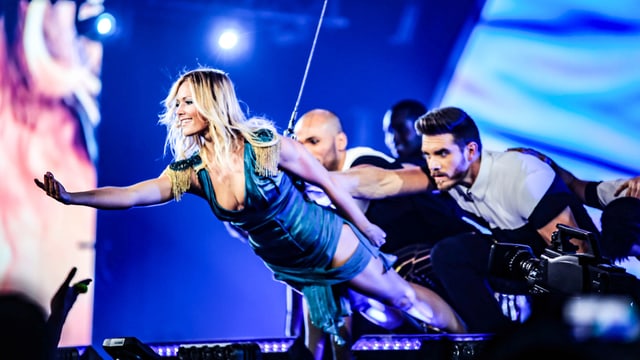 Video «Helene Fischer – Live 2018» abspielen Video «Helene Fischer – Live 2018» abspielen