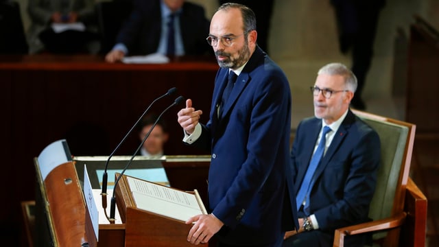 Philippe spricht im Parlament Philippe spricht im Parlament