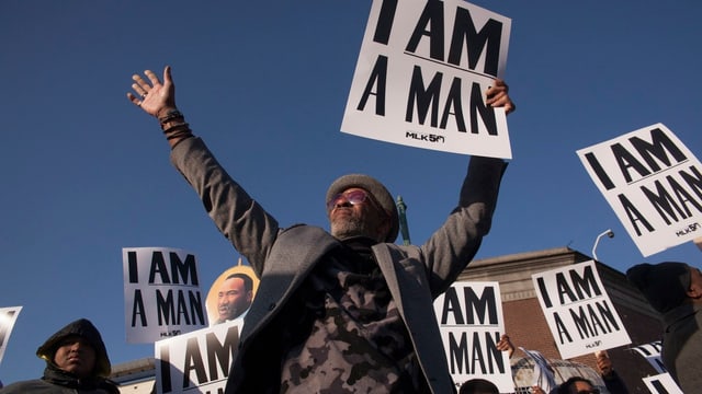 Schwarze demonstrieren mit Plakaten, auf denen «I am a Man» steht. Schwarze demonstrieren mit Plakaten, auf denen «I am a Man» steht.