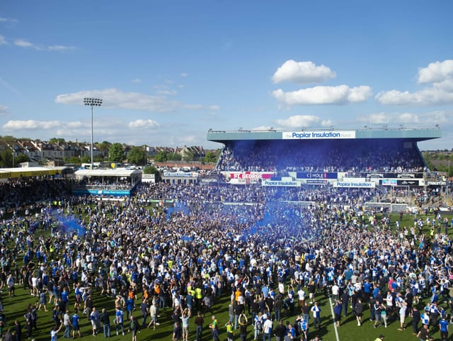 Bristol Fans feiern