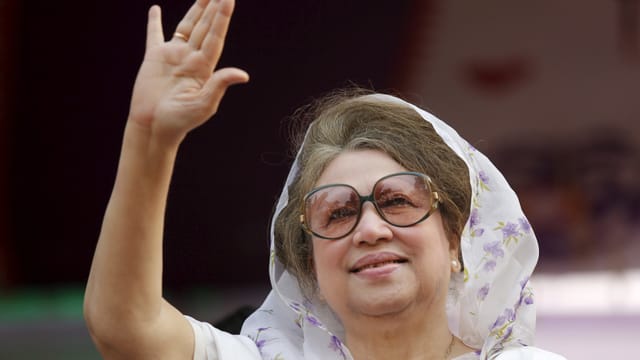 Die Führerin der grossen Oppositionspartei, Khaleda Zia, ist im Gefängnis. Die Führerin der grossen Oppositionspartei, Khaleda Zia, ist im Gefängnis.