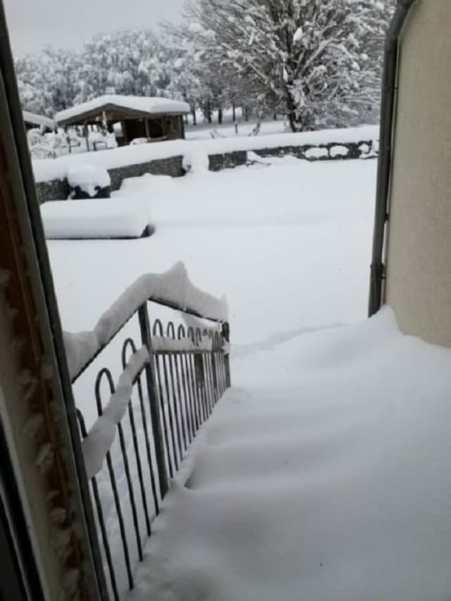 Treppe voller Schnee