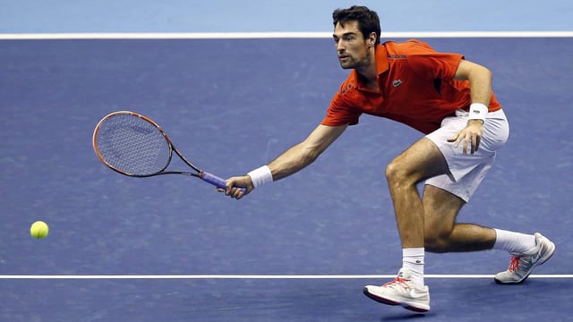 Jérémy Chardy bei einem Vorstoss ans Netz. Jérémy Chardy bei einem Vorstoss ans Netz.