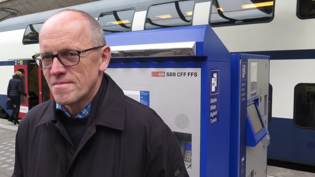 Portrait von Klaus Zweibrücken, Professor für Verkehrsplanung an der Hochschule in Rapperswil. Portrait von Klaus Zweibrücken, Professor für Verkehrsplanung an der Hochschule in Rapperswil.