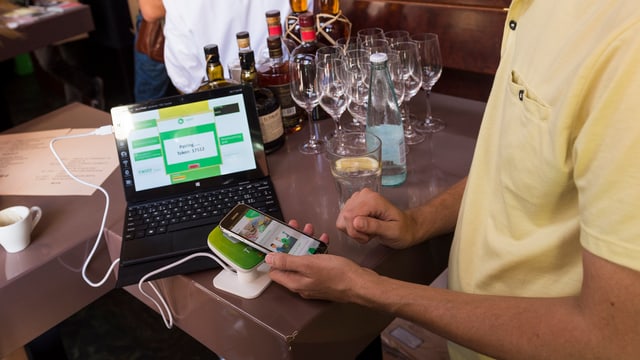 «Twint» heisst die Schweizer Lösung der Bezahl-App. «Twint» heisst die Schweizer Lösung der Bezahl-App.