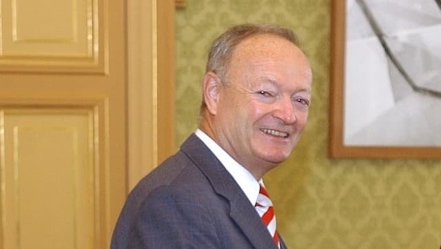 Andreas Khol. Andreas Khol.