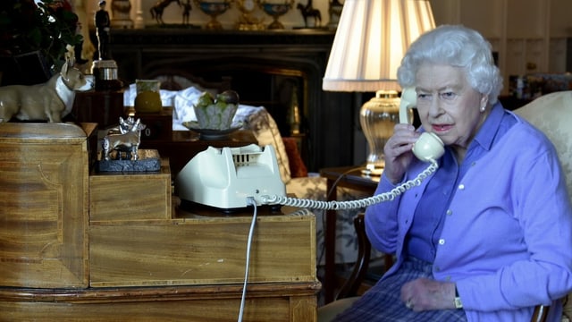 Queen. Queen.