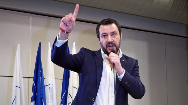 Lega-Chef Matteo Salvini spricht am 3. Februar an einer Wahlkampfveranstaltung. Lega-Chef Matteo Salvini spricht am 3. Februar an einer Wahlkampfveranstaltung.