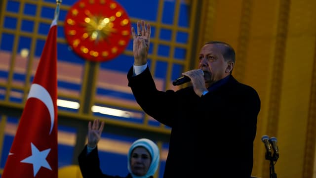 Erdogan redet Erdogan redet