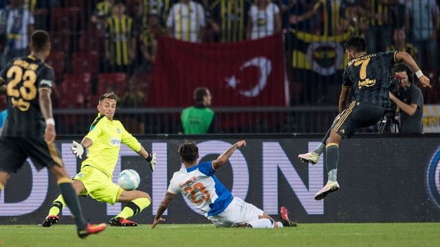 Bild des Spiels GC gegen Fenerbahce. Bild des Spiels GC gegen Fenerbahce.