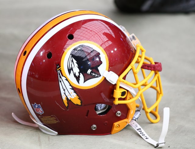 Helm mit Logo Helm mit Logo