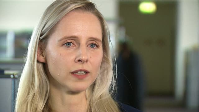 Anne Herrmann im Porträt. Anne Herrmann im Porträt.
