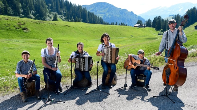Die Lenglerkapellä aus dem Prättigau Die Lenglerkapellä aus dem Prättigau