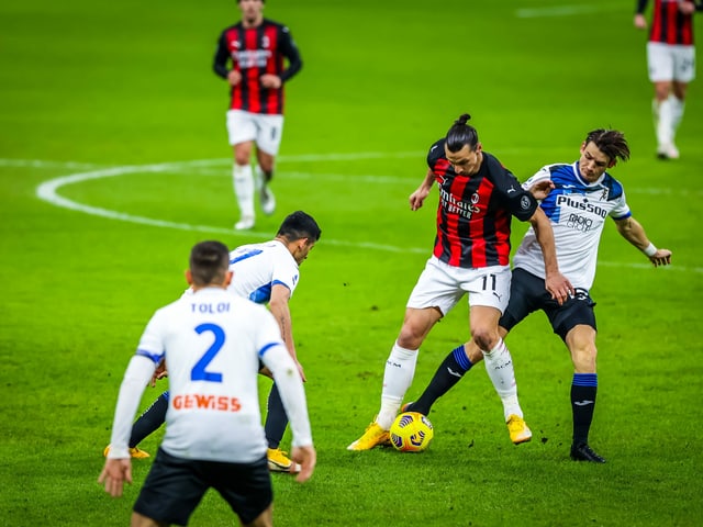 Die AC Milan kassiert gegen Atalanta die zweite Saisonniederlage. Die AC Milan kassiert gegen Atalanta die zweite Saisonniederlage.