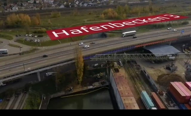 Montage einer Flugaufnahme. Montage einer Flugaufnahme.