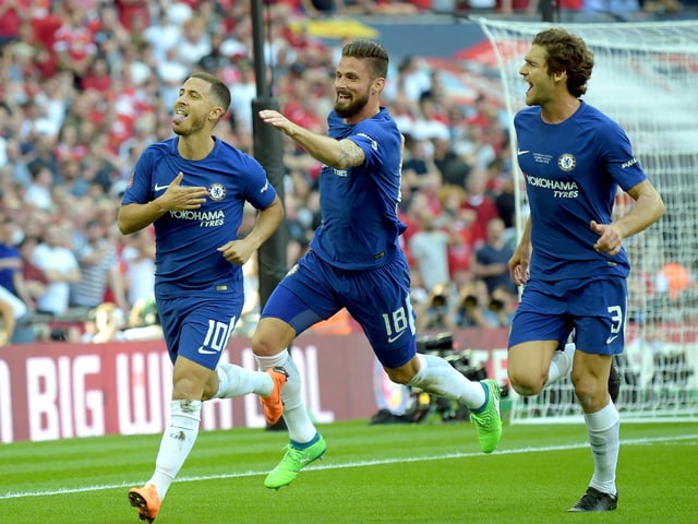 Hazard, Giroud und Alonso jubeln nach dem 1:0. Hazard, Giroud und Alonso jubeln nach dem 1:0.