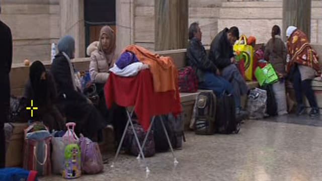 Flüchtlinge am Bahnhof Milano Centrale Flüchtlinge am Bahnhof Milano Centrale