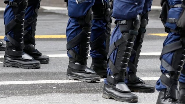 Polizeifüsse Polizeifüsse