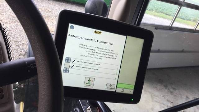 GPS-Gerät im Computer GPS-Gerät im Computer