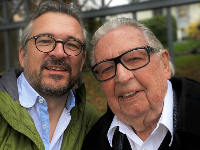 Zwei Männer mit Brille. Zwei Männer mit Brille.