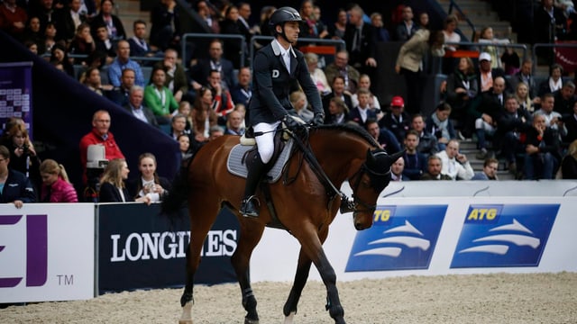 Steve Guerdat reitet Corbinian. Steve Guerdat reitet Corbinian.