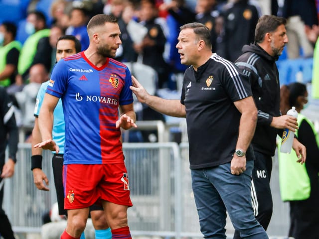 Pajtim Kasami im Gespräch mit Patrick Rahmen. Pajtim Kasami im Gespräch mit Patrick Rahmen.