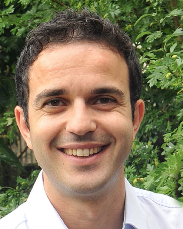 Frischgebackener Vater: Nihat Tektas. Frischgebackener Vater: Nihat Tektas.