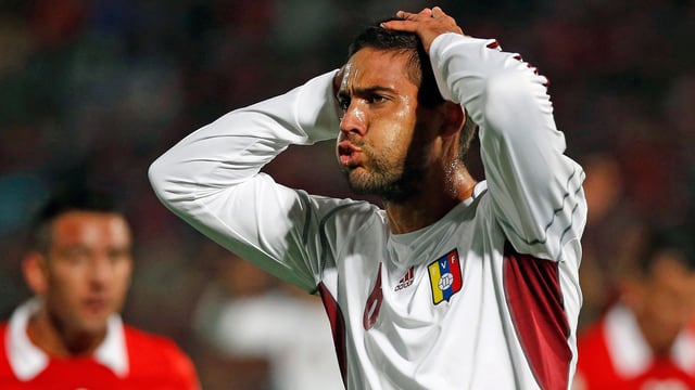Cichero war bereits in der italienischen Serie A und der obersten argentinischen Spielklasse engagiert. Cichero war bereits in der italienischen Serie A und der obersten argentinischen Spielklasse engagiert.