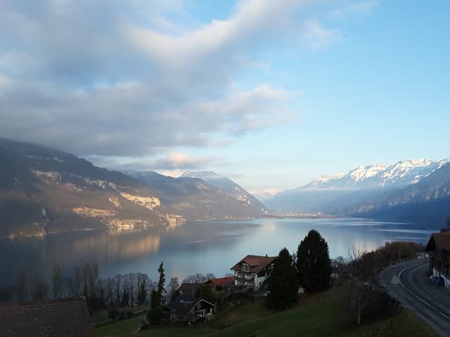 Abendstimmung über dem Thunersee.