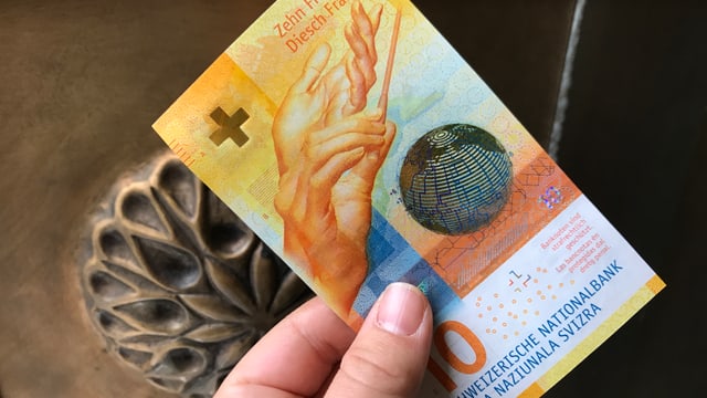 La nova bancnota da 10. La nova bancnota da 10.