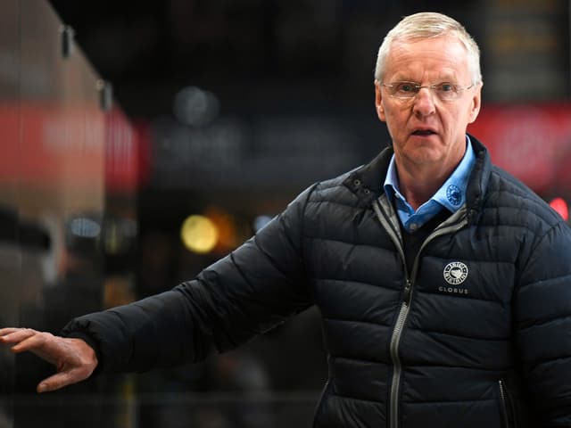 Coach Kari Jalonen muss mit Bern gegen Lulea ran. Coach Kari Jalonen muss mit Bern gegen Lulea ran.