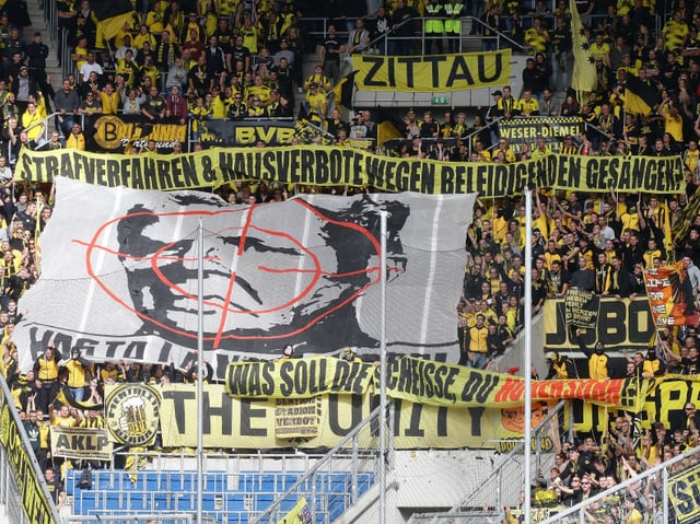 Fussballfans Fussballfans