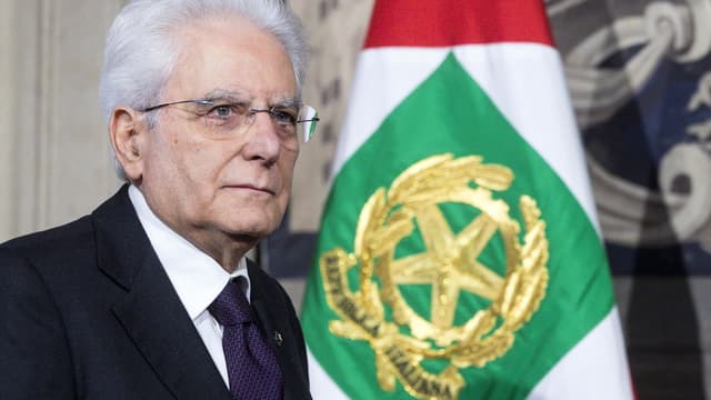 Mattarella mit ernster Mine Mattarella mit ernster Mine