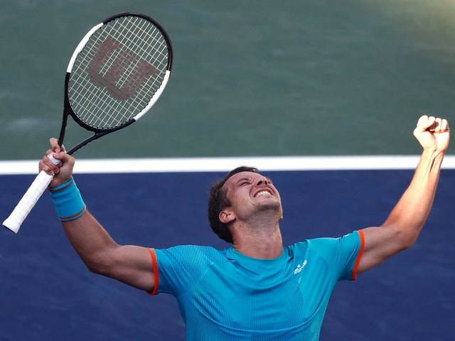 Philipp Kohlschreiber after the member who was used. Philipp Kohlschreiber after the member who was used.