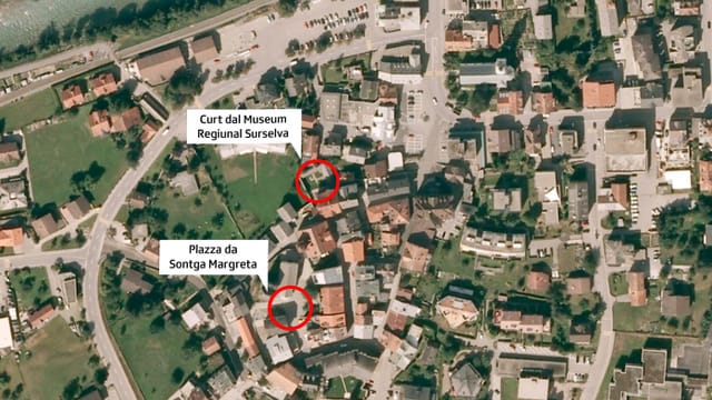 Ils dus lieus da teater en il center da la citad veglia da Glion. Ils dus lieus da teater en il center da la citad veglia da Glion.