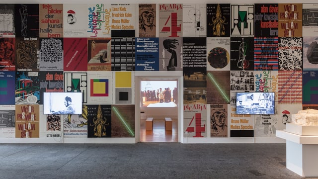 Kunsthalle Bern mit Ausstellungsplakaten Kunsthalle Bern mit Ausstellungsplakaten
