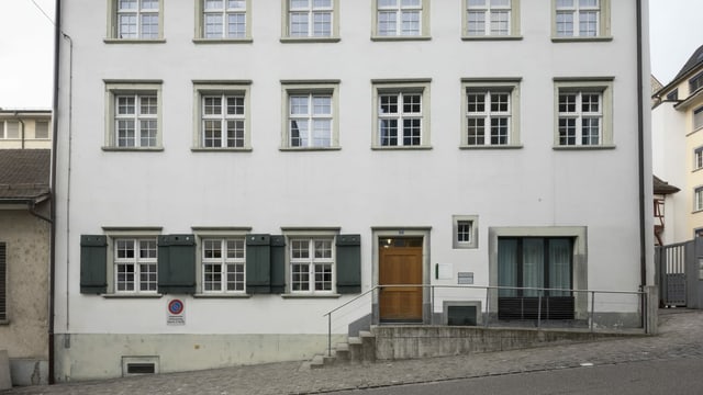 Der Haupteingang des Schaffhauser Obergerichts. Der Haupteingang des Schaffhauser Obergerichts.