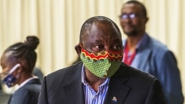 Cyril Ramaphosa mit Maske Cyril Ramaphosa mit Maske