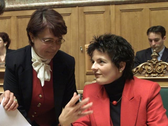 Stefanie Baumann, SP (BE), Therese Meyer, CVP (FR) und Bundesraetin Ruth Metzler, von links, Stefanie Baumann, SP (BE), Therese Meyer, CVP (FR) und Bundesraetin Ruth Metzler, von links,