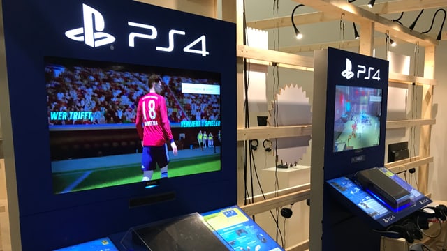 PS4 PS4