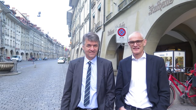 Portrait zwei Männer in Berner Altstadt. Portrait zwei Männer in Berner Altstadt.