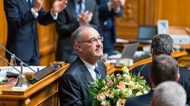 Guy Parmelin bei seiner Wahl 2015 im Nationalrat Guy Parmelin bei seiner Wahl 2015 im Nationalrat