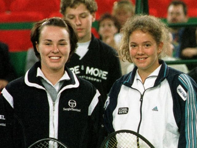 Die beiden Teenagerinnen Martina Hingis (links) und Patty Schnyder anno 1998. Die beiden Teenagerinnen Martina Hingis (links) und Patty Schnyder anno 1998.