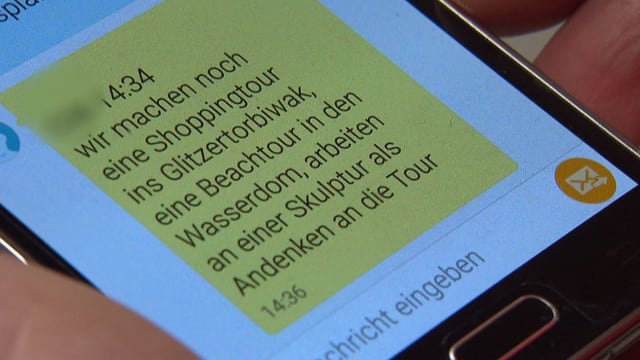 Handybildschirm mit geöffneter SMS Handybildschirm mit geöffneter SMS