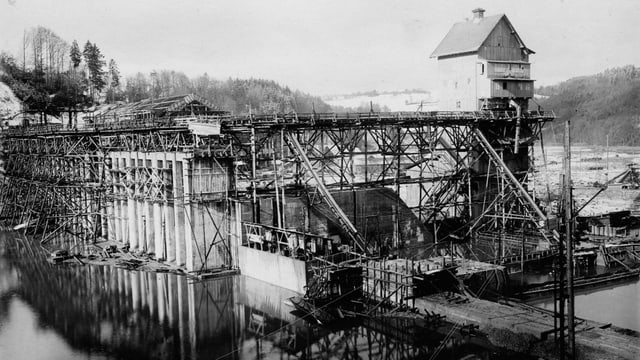 Das Baugerüst im November 1919. Das Baugerüst im November 1919.